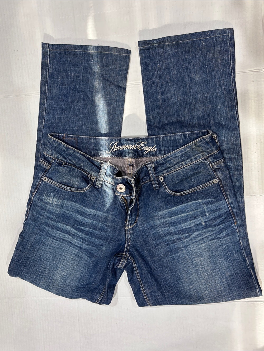Women American eagle jeans size 8